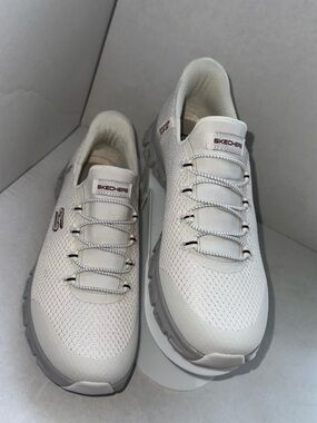 Skechers Glide-Step Sneakers Womens 9 White Athletic Walking